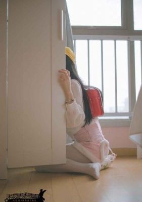 苏曼的脚崇拜视频_免费观看