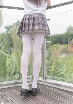 欧美丰满肥臀大屁股少妇图片_剧情片免费电视剧
