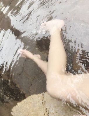 波多野结衣三区丝袜在线_蓝光手机免费观看完整